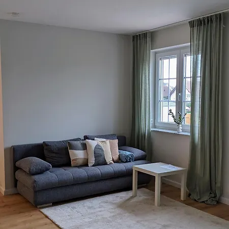 Inheidener Neubau Ferienwohnung شقة